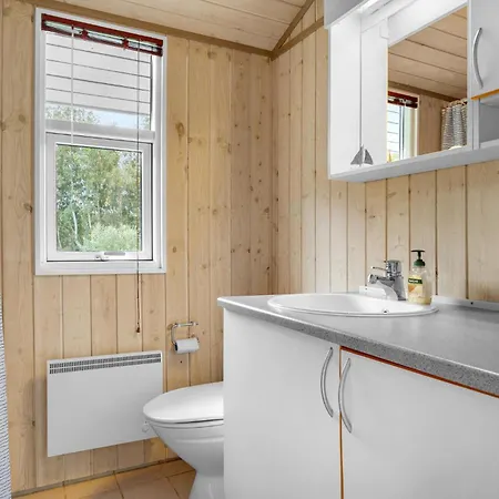 Dejligt Hjem I Med Wifi Feriehus Knebel
