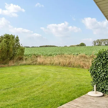 Lovely Home In Knebel With Wifi 펜션 *